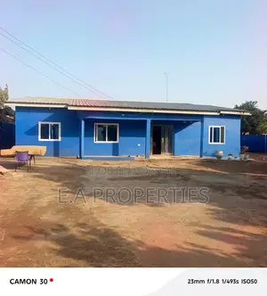 4 Bedroom House with 2 Bedroom Boys Quarters in Frafraha for Sale