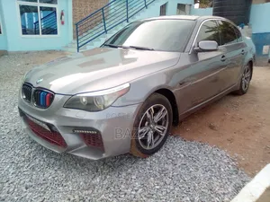 BMW 528i 2009 Gray