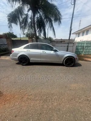 Mercedes-Benz C300 2009 Silver