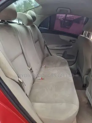 2013 Toyota Corolla LE Sedan