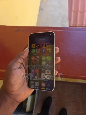 Apple iPhone 13 128GB White