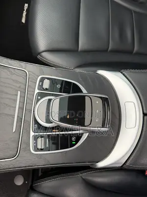 2018 Mercedes-Benz C300 Base RWD Sedan - White