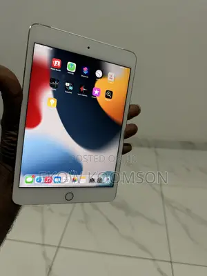 Apple iPad mini 4 32GB Gold