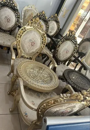 Royal Comfort King's Chair - Brand New