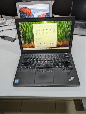 Lenovo ThinkPad X270 Laptop