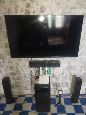 Skyworth 43" Full HD Smart TV with 4K TV Stick