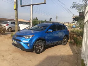 2017 Toyota RAV4 XLE AWD