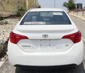 2017 Toyota Corolla SE Sedan