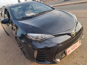 2017 Toyota Corolla LE Sedan