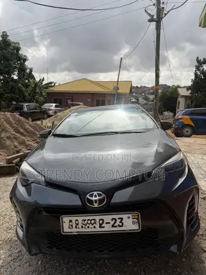 2014 Toyota Corolla LE Sedan