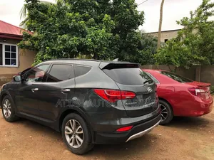 Hyundai Santa Fe 2013 Black