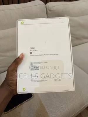 New Apple iPad (2025) 256GB Blue