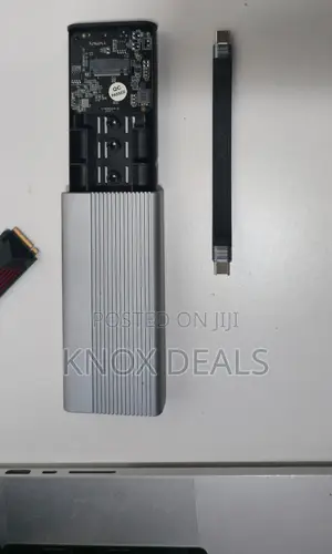 Super Fast 40Gbps M.2 NVMe SSD Enclosure - Metal Heat Dissipation