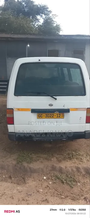Nissan Caravan (Urvan) 2010