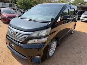 Toyota Vellfire Z 2.4 FWD 8-Seater 2011