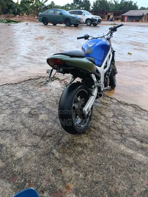 Suzuki SFV650 2002 Blue
