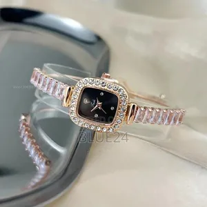 2025 New Temperament Square Quartz Wristwatch