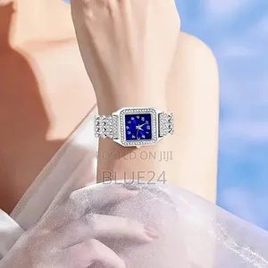 Women's Luxury Quartz Watch Roman Digital Dial