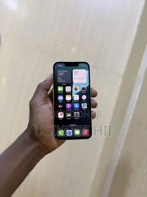 Apple iPhone 13 128GB Nyeupe