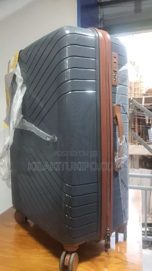 Newfeel Super Light Weight Trolley Bag