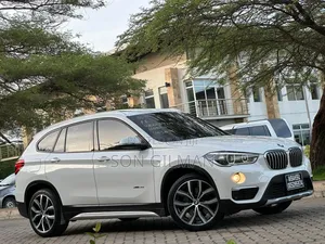 BMW X1 xDrive28i AWD 2016 Pearl White