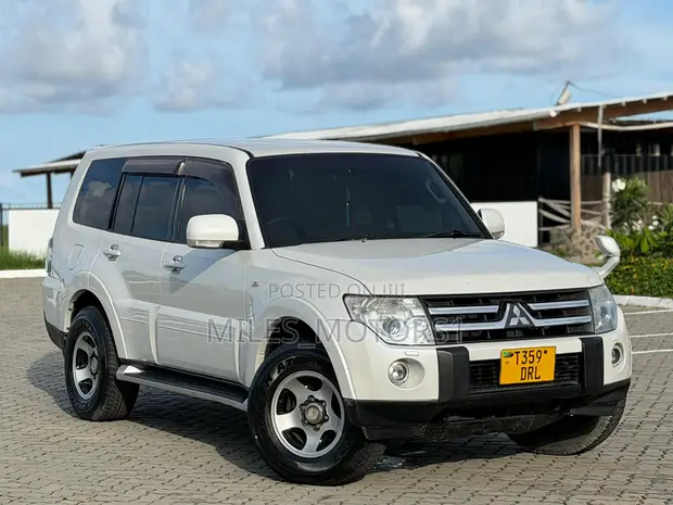 Mitsubishi Pajero 2008 White - 1