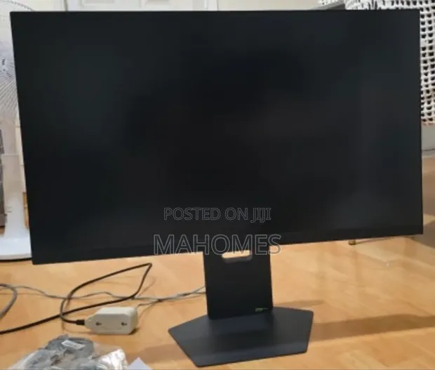 LG UltraGear 32GS95UV 31.5-Inch OLED Gaming Monitor - 1