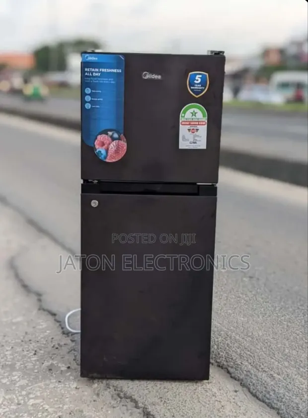 Midea Fridge 128 Liter Black - 1