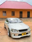 Toyota Altezza 2002 Nyeupe - 1
