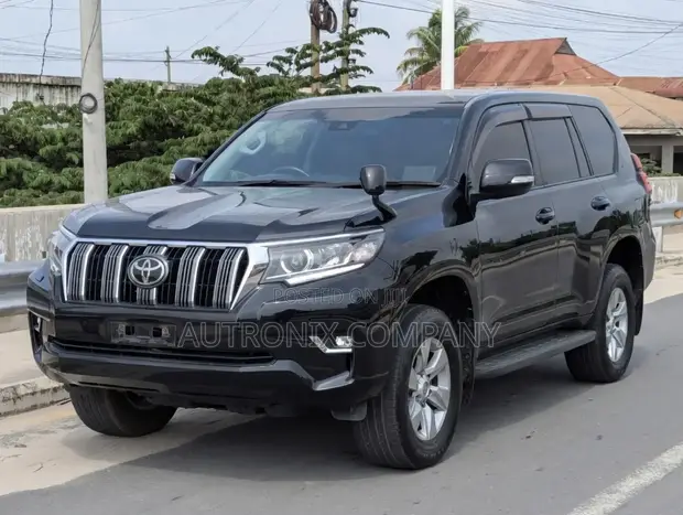 Toyota Land Cruiser Prado 4.0 2021 Black - 1