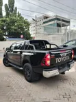 Toyota Hilux 2021 Black - 4