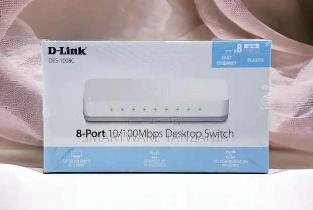 D-Link DES-1008C 8-Port Fast Ethernet Desktop Switch - 1