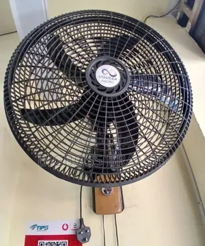 Ushirika Wall Fan Ukubwa 18 Plastiki