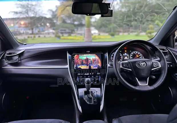 Toyota Harrier 2.0 2016 Silver - 1