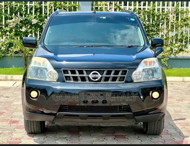 Nissan X-Trail 2.0 2008 Black - 1