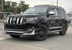 Toyota Land Cruiser Prado TXL 2022