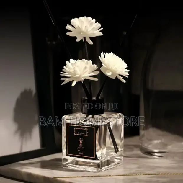 Eternal Bloom Luxe Diffuser / Diffuser ya Gari - 1