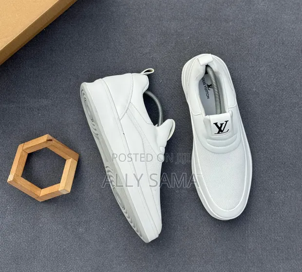 Viat Vya Louis Vuitton Kwa Wanaume - Vipya Kabisa - 1