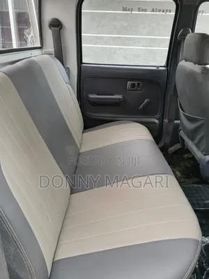 Toyota Hilux 2.5 Cab 2005 Nyeupe