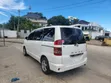 Toyota Noah 2005 White - 4