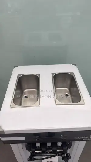 Brand New Soft Ice Cream Machine - 28 Litres