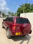 Toyota RAV4 1.8 2005 Red - 1