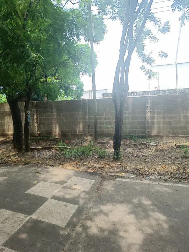 Eneo la Prime 2500 sqm Masaki Linauzwa - 1