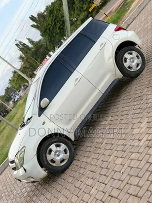 Toyota IST 2005 Nyeupe