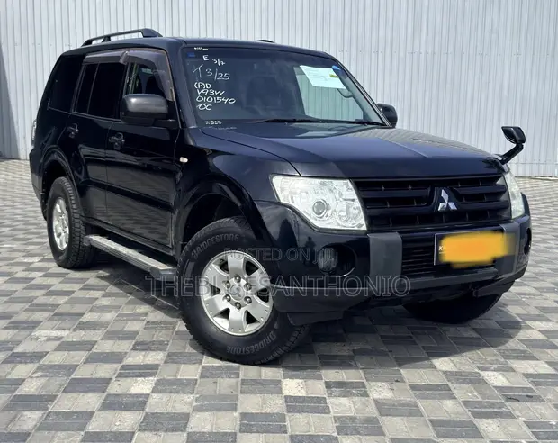 Mitsubishi Pajero 2008 Black - 1