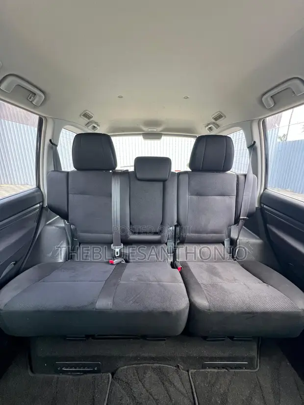 Mitsubishi Pajero 2007 Silver SUV - 1