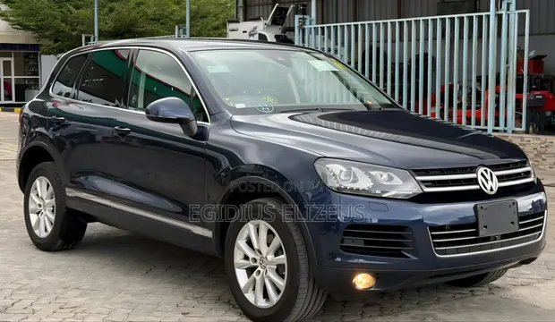 Volkswagen Touareg 2011 V6 - 1