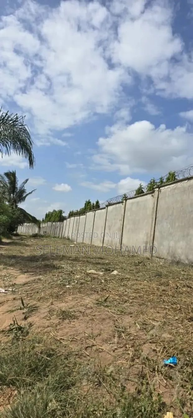Large Farm for Sale in Dundani, Mkuranga - 1