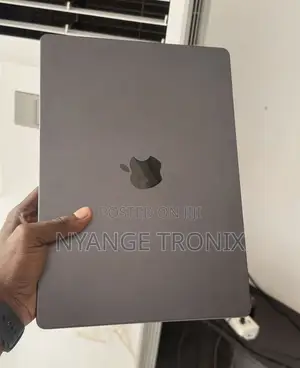 Apple MacBook Pro 2024 M3 14-inch 8GB RAM 512GB SSD