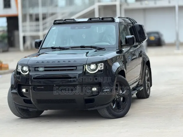 2023 Land Rover Defender 110 X-Dynamic - 1